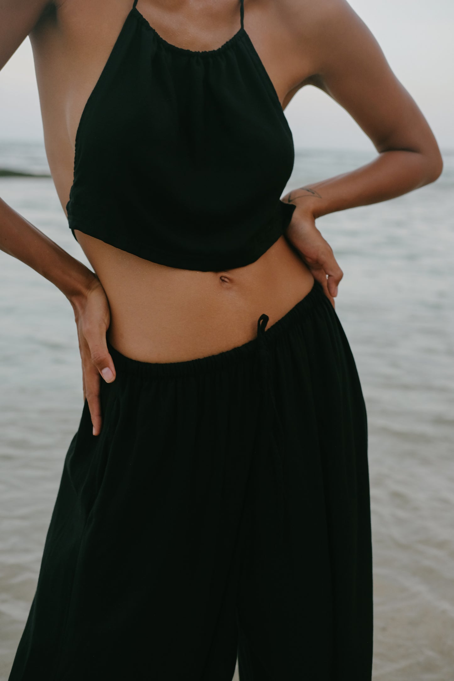 ANESSA TOP